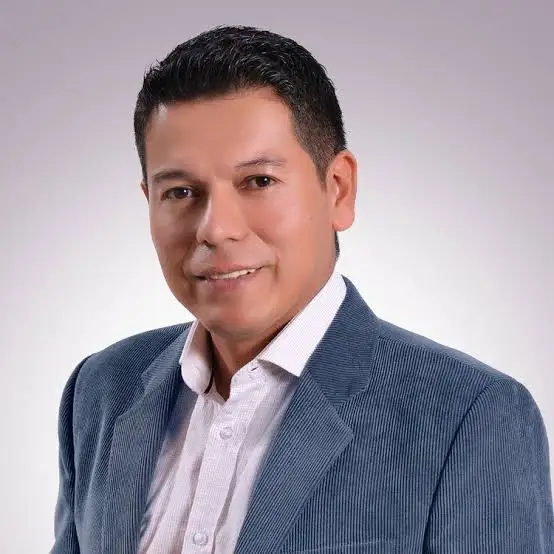 Fernando Burbano Biography: Age, Wife, Net Worth, Height, Songs, Father, Collaborations