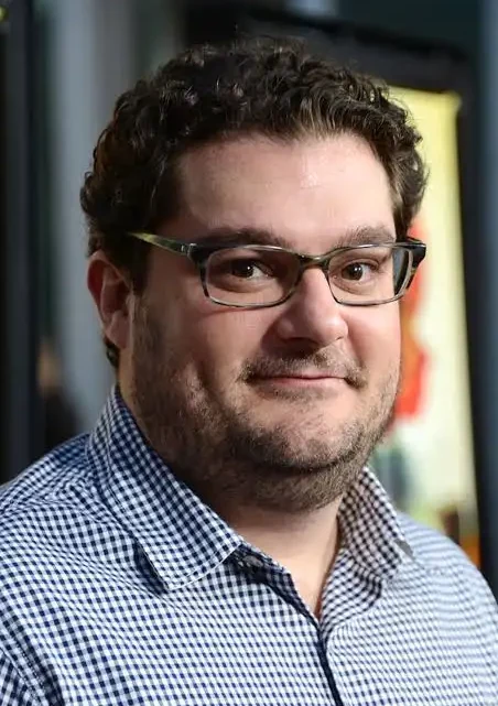 Bobby Moynihan Biography: Wife, Age, Daughter, Net Worth, Height, SNL, Movies, Parents
