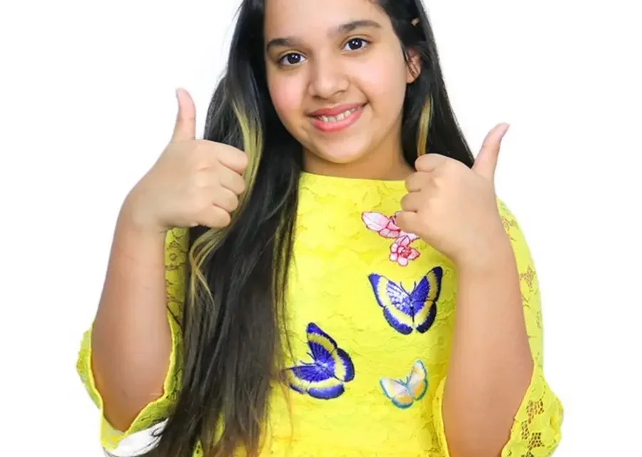 Shfa Biography: Age, Sister, Net Worth, YouTube, Parents, Career, Instagram, BF