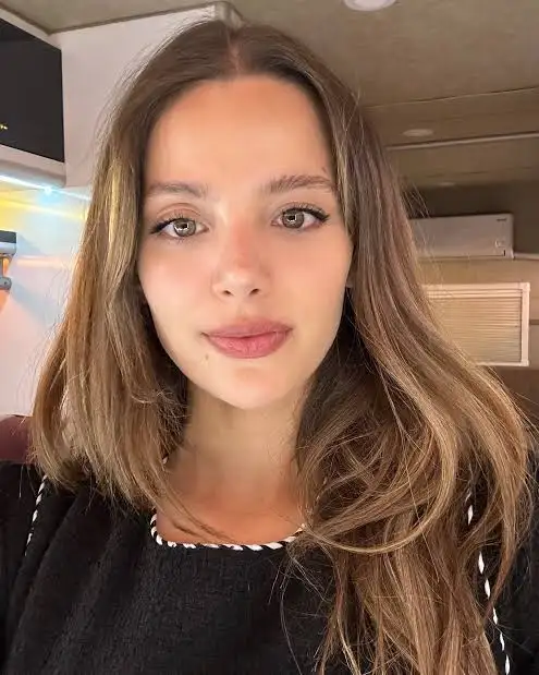 Leyla Tanlar Biography: Age, Boyfriend, Net Worth, Height, Parents, Movies & TV Shows, Instagram