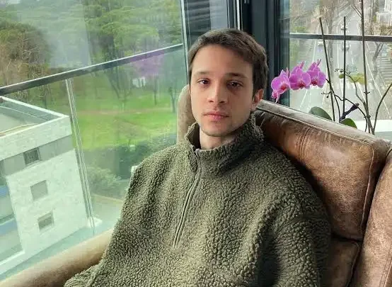 Arda Anarat Biography: Age, Girlfriend, Net Worth, Height, Career, Movies & TV Shows, Instagram