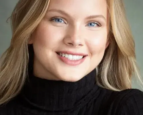 Jenna Warren Biography: Age, Boyfriend, Net Worth, Movies & TV Shows, Height, Siblings