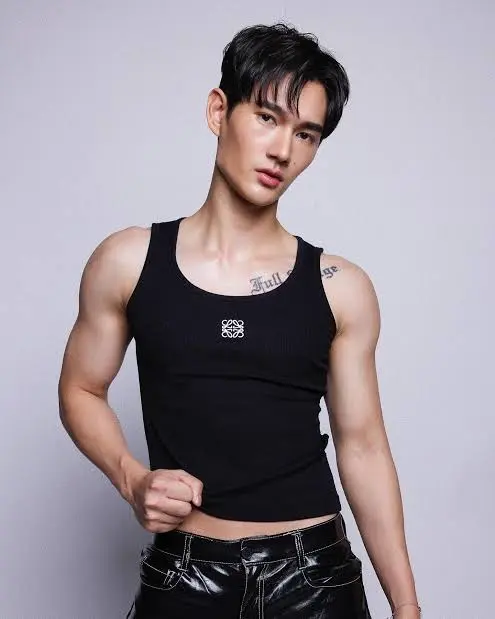 Naret Promphaopun Biography: Net Worth, Girlfriend, Height, Parents, Religion, Films, Age