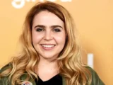 Mae Whitman Biography: Age, Net Worth, Movies & TV Shows, Height, Boyfriend, Career