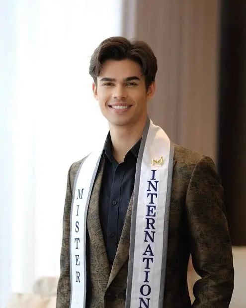 Kim Goodburn Biography: Age, Net Worth, Real Name, Instagram, Girlfriend, Facebook, Nationality, Height