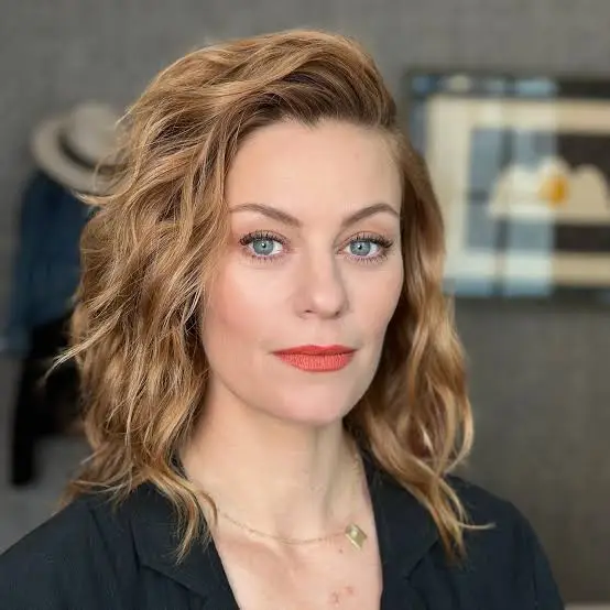 Cassidy Freeman Biography: Age, Partner, Net Worth, Movies & TV Shows, Height, Daughter