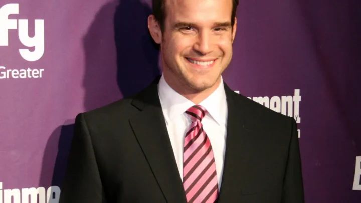 Eddie McClintock Biography: Age, Wife, Net Worth, Movies & TV Shows, Height, Children, Art Career