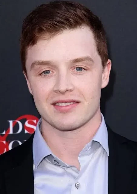 Noel Fisher Biography: Net Worth, Height, Sister, Facebook, Parents, Films, Wife, Awards