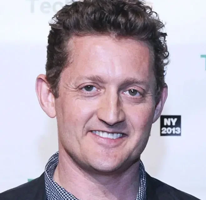 Alex Winter Biography: Wife, Age, Children, Net Worth, Height, Parents, Movies & TV Shows, Career