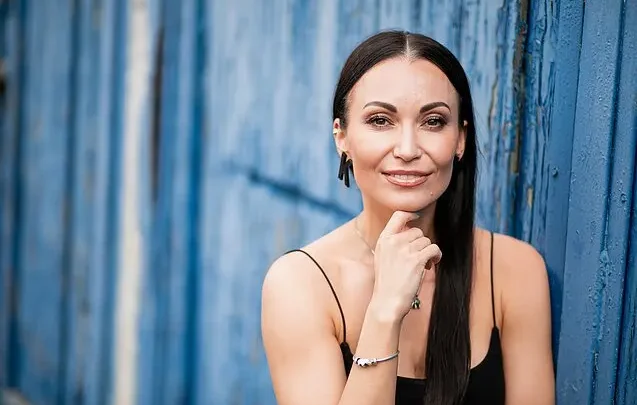 Karina Krysko Biography: Husband, Age, Net Worth, Height, Parents, Career, Songs & TV Shows