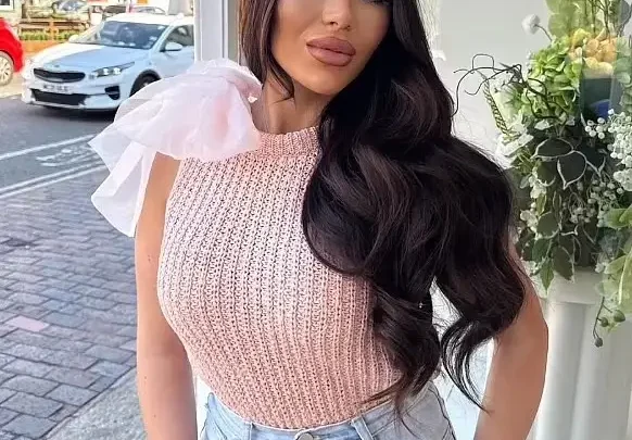 Chloe Brockett Biography: Age, Boyfriend, Net Worth, Height, Parents, TOWIE, Miss Babe