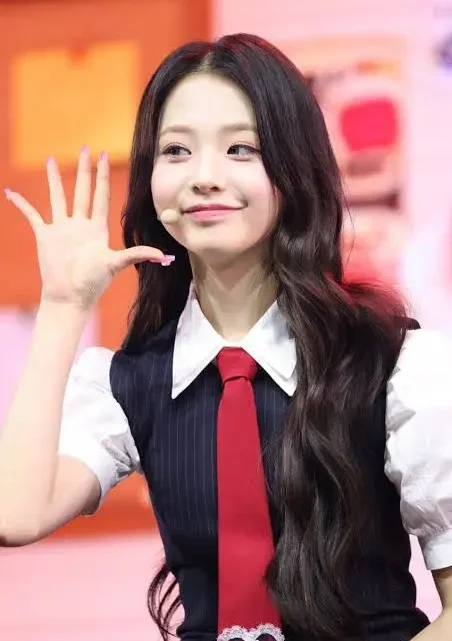 Lim Seo Won Biography: Parents, Songs, Age, Net Worth, Sister, Instagram, Height, Nationality, Uncle