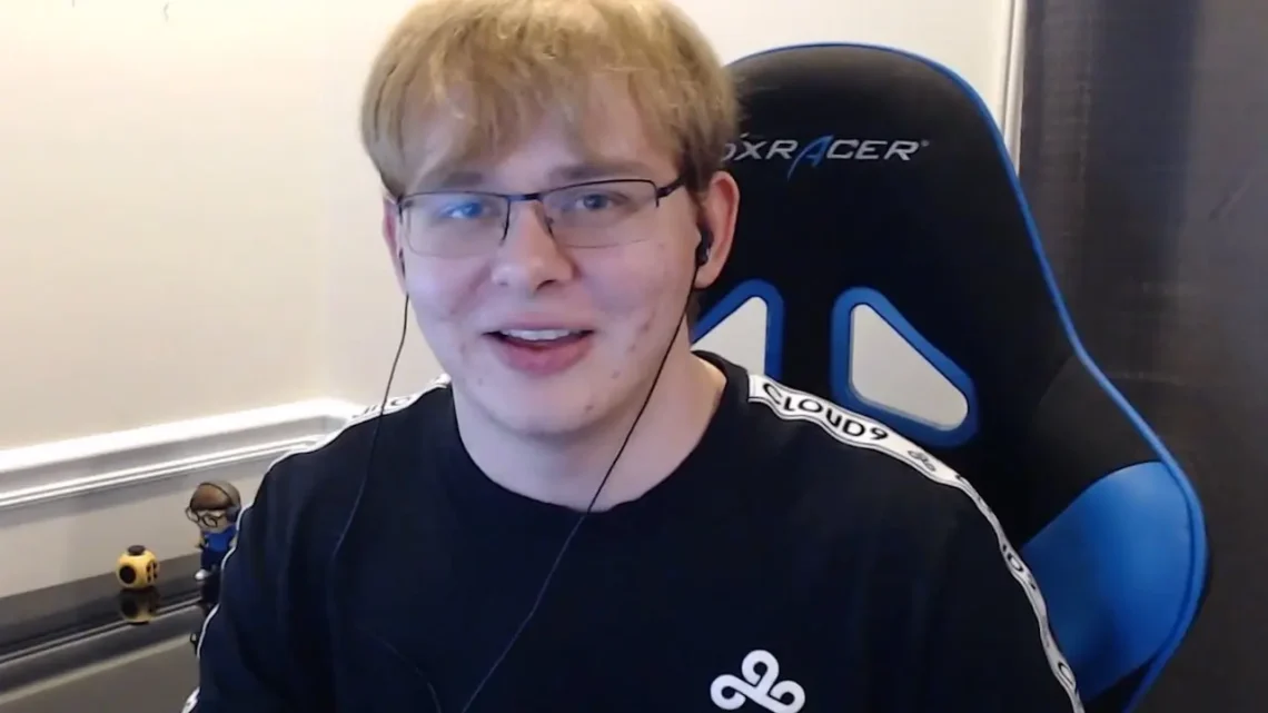 Carson King Biography: Age, Net Worth, Height, Real Name, Controversies, YouTube, Career, Girlfriend