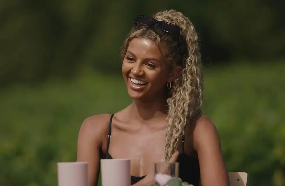 Zara Deniz Biography: Age, Boyfriend, Net Worth, Height, Love Island, Instagram, Parents