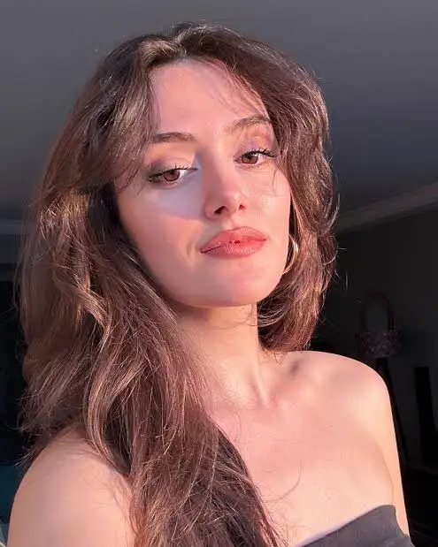 Gökçe Türkan Biography: Age, Net Worth, Height, Husband, Instagram, Movies, TV Shows, Parents