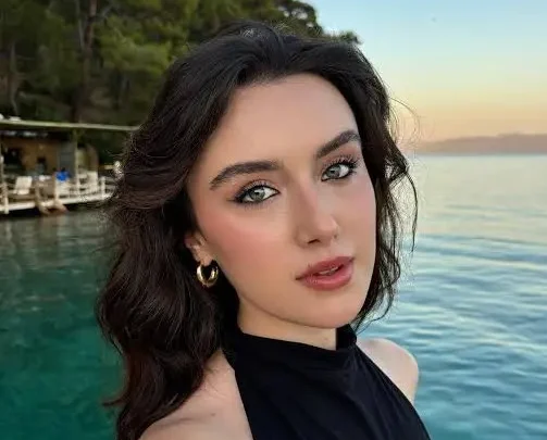 Cemre Arda Biography: Age, Boyfriend, Height, Net Worth, Movies & TV Shows, Parents