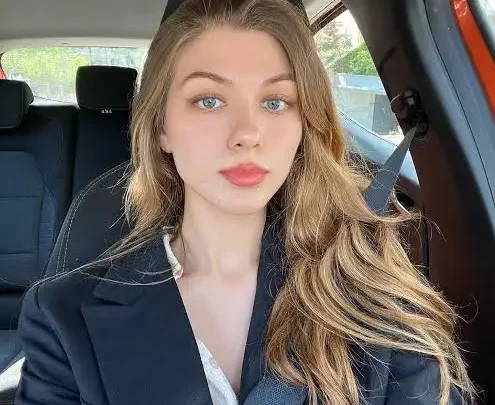 Selinay Taşol Biography: Age, Net Worth, TV Shows, Husband, Parents, Instagram, Movies