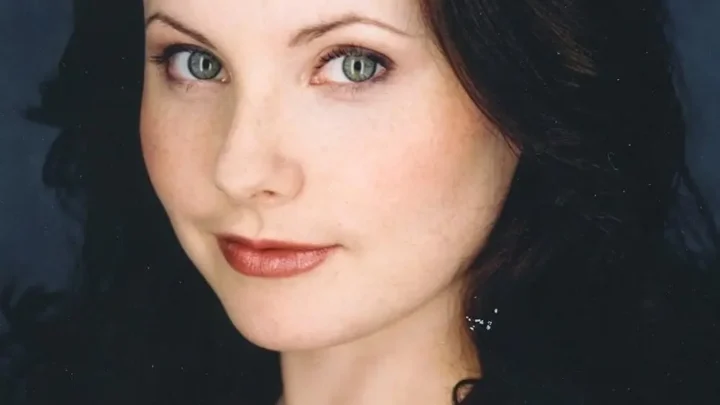 Alyson Court Biography: Age, Husband, Son, Height, Net Worth, Movies & TV Shows, Parents