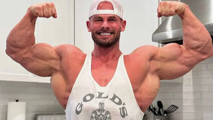 Joey Swoll Biography: Age, Girlfriend, Brother, Height, Net Worth, Parents, Instagram