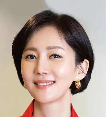 Yum Jung-ah Biography: Net Worth, Movies, Husband, Parents, Age, Instagram, Nationality, Sister