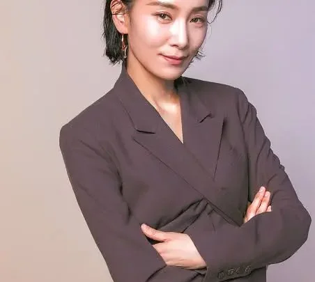 Kim Seo-hyung Biography: Age, Net Worth, Nationality, Parents, Movies, Awards, Religion, Husband