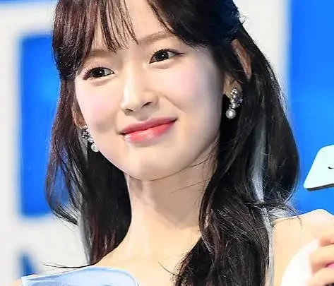 Arin (singer) Biography: Age, Net Worth, Real Name, Parents, Instagram, Religion, Brother, Instagram