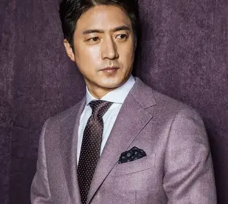 Jung Joon-ho Biography: Wife, Net Worth, Height, Age, Movies, Nationality, Son, Parents, Instagram