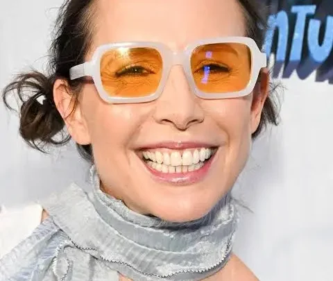 Traci Paige Johnson Biography: Age, Husband, Children, Height, Parents, Sister