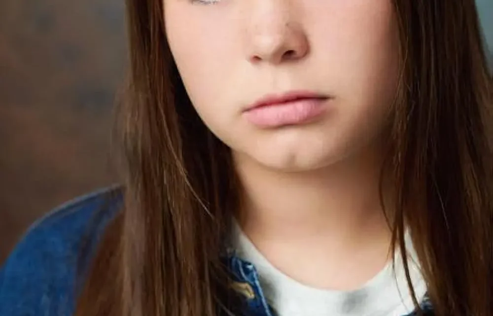 Maggie Lowe Biography: Age, Boyfriend, Net Worth, Songs, Albums, Siblings, Movies & TV Shows