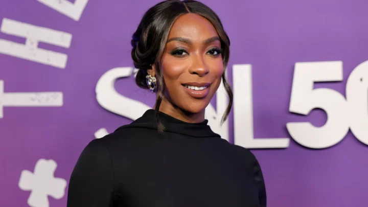 Ego Nwodim Biography: Age, Boyfriend, Height, Net Worth, Parents, Movies & TV Shows, SNL