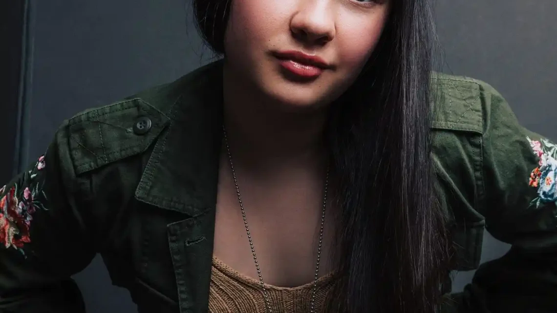 Gabriella Uhl Biography: Age, Parents, Siblings, Net Worth, Height, Movies, TV Shows, Boyfriend, Songs