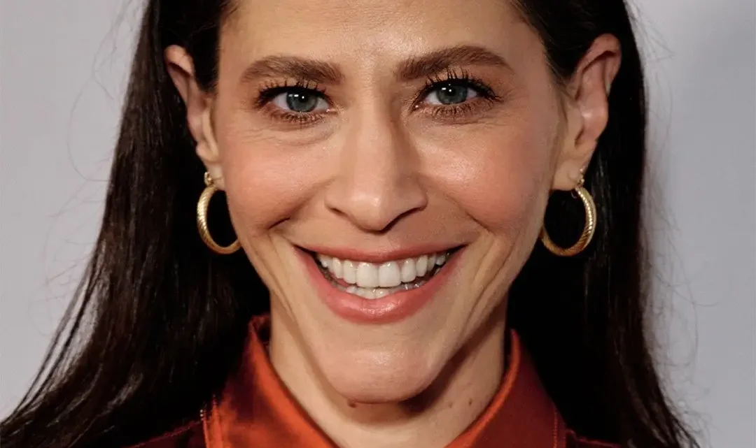 Jackie Tohn Biography: Age, Parents, Height, Net Worth, Husband, Movies & TV Shows, Career, Songs