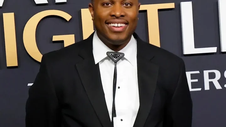 Devon Walker Biography: Age, Parents, Net Worth, Movies & TV Shows, SNL Career, Wife