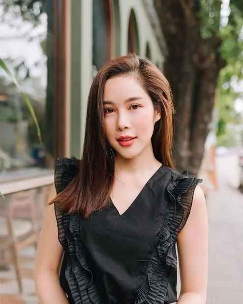 Raviyanun Takerd Biography: Age, Parents, Height, Net Worth, Drama, Instagram, Husband