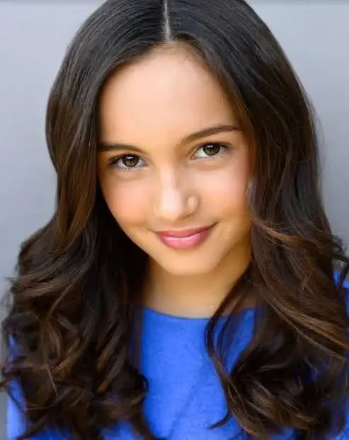 Kaylin Hayman Biography: Age, Parents, Siblings, Net Worth, Height, Movies, TV Shows, Ethnicity, Boyfriend