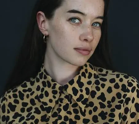 Anna Popplewell Biography: Age, Husband, Children, Net Worth, Height, Parents, Siblings, Movies, TV Shows, Narnia