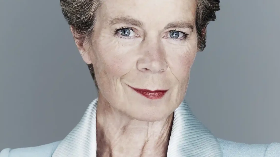 Celia Imrie Biography: Partner, Age, Children, Height, Net Worth, Parents, Movies & TV Shows, Career