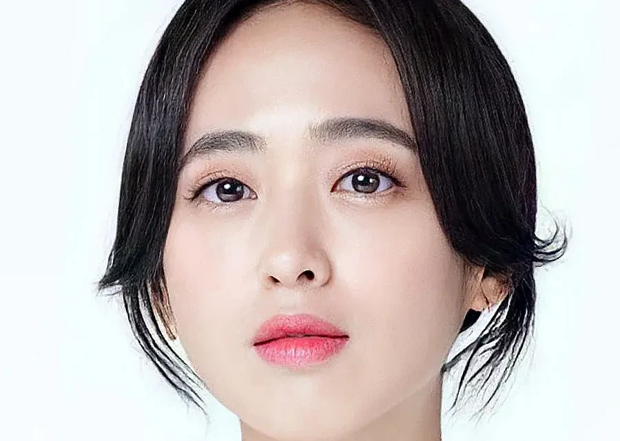 Kim Min-jung Biography: Dramas, Age, Net Worth, Career, Education, Husband, Ethnicity