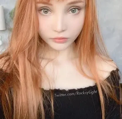 RocksyLight Biography: Age, Boyfriend, Net Worth, Cosplay, Instagram, Height, Real Name