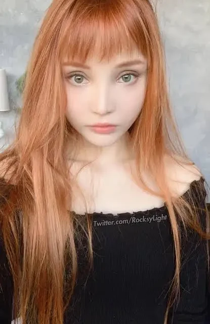 RocksyLight Biography: Age, Boyfriend, Net Worth, Cosplay, Instagram, Height, Real Name