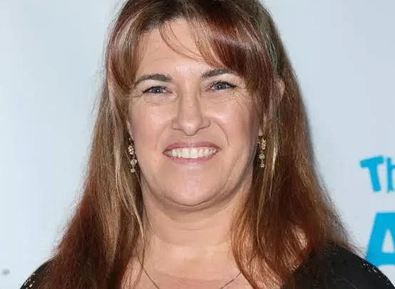 Lindsay Greenbush Biography: Ethnicity, Height, Husband, Age, Twin, Net Worth, Siblings, Movies, Awards, Parents