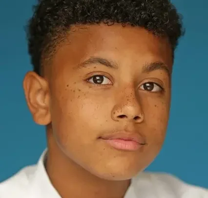 Liam Wignall Biography: Age, Parents, Net Worth, Height, Movies, TV Shows, 13: The Musical, Girlfriend