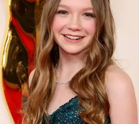 Juliet Donenfeld Biography: Movies, Age, Net Worth, Brother, Religion, Parents, Instagram, Ethnicity, Boyfriend