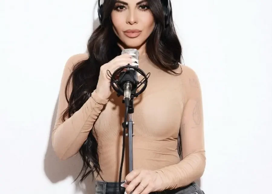 Jimena Sánchez Biography: Husband, Age, Net Worth, Height, Parents, Shows, Ex-Boyfriend