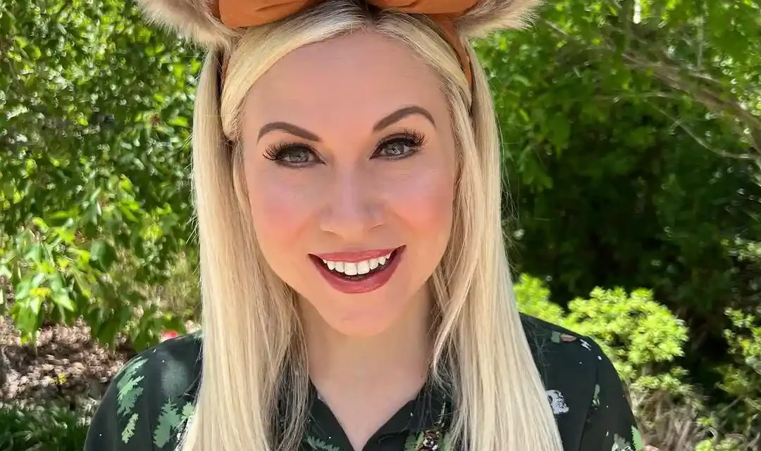 Ashley Eckstein Biography: Religion, Age, Movies, Height, Husband, Net Worth, Ethnicity, Parents, Awards