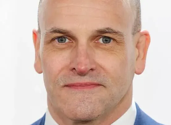 Jonny Lee Miller Biography: Net Worth, Movies, Real Name, Marriage, Age, Religion, Kids, Parents