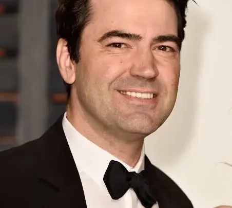 Ron Livingston Biography: Movies, Age, Wife, Kids, Religion, Net Worth, Siblings, Awards, Parents