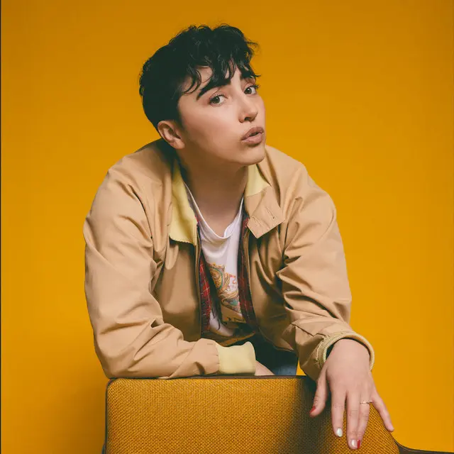 Alex Blue Biography: Husband, Age, Children, Net Worth, Songs, Albums, YouTube, Height