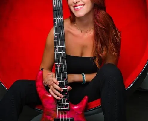 Anna Sentina Biography: Husband, Age, Height, Net Worth, YouTube, Bass Guitar