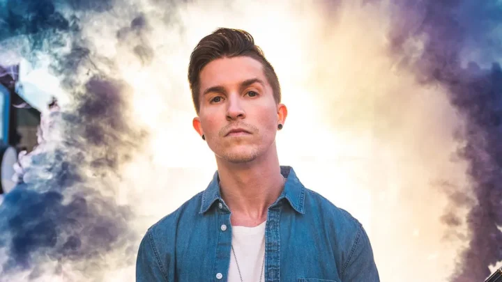 Cole Rolland Biography: Girlfriend, Songs, Parents, Age, Net Worth, Height, YouTube, Guitar